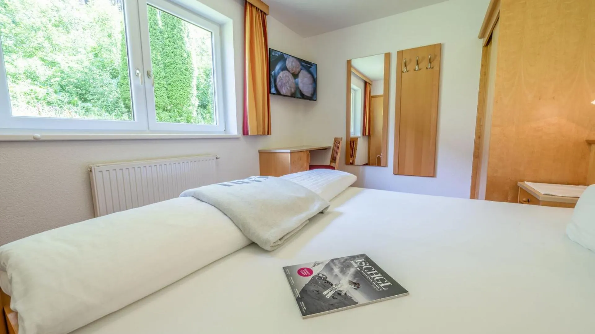 Haus Waldhof Hotel Ischgl 0*,  Austria